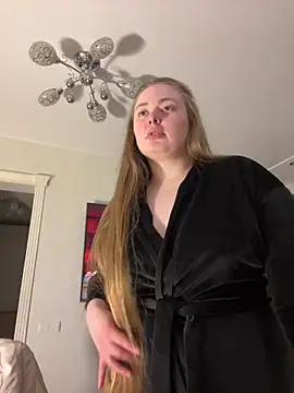 Snapshot of DeniMilkyyyyy chatting on 04/11/26, 07:29 DeniMilkyyyyy online show from 04/11/26, 07:29