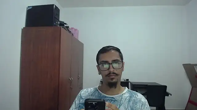 juannebula online show from 09/30/25, 02:49