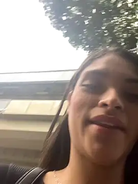 Hannacooper3 online show from 11/11/25, 07:47