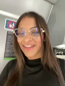 Hannacooper3 online show from 11/13/25, 06:29