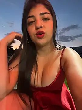 Isaa-Sweet online show from 11/22/25, 11:04