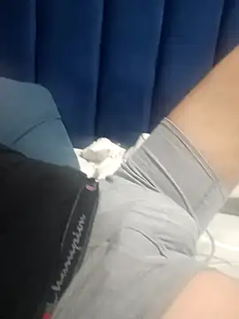 AtraCTiVoSiNguLaR online show from 09/12/25, 10:04