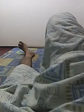 Snapshot of ceyloanboy chatting on 06/23/26, 10:52 ceyloanboy online show from 06/23/26, 10:52