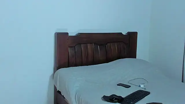 Hunter Hoott online show from 04/16/26, 01:28