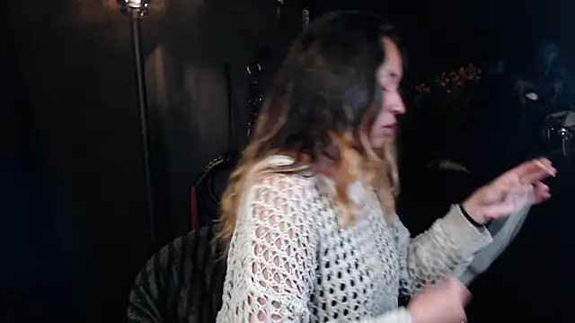 Snapshot of SabaTheCourtesan chatting on 11/27/25, 04:25 SabaTheCourtesan online show from 11/27/25, 04:25