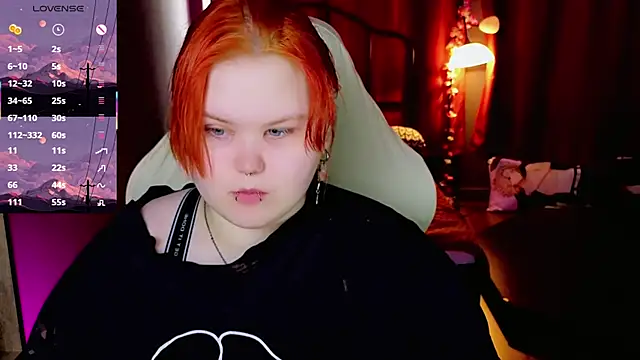Snapshot of fillisfox_ chatting on 04/22/26, 11:01 fillisfox online show from 04/22/26, 11:01
