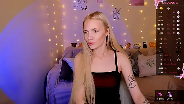 AnyaTaylor  online show from 09/26/25, 02:26