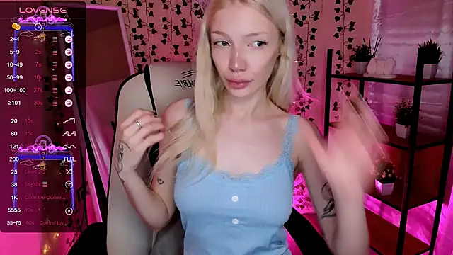 AnyaTaylor  online show from 05/13/26, 02:09