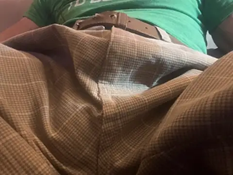 Snapshot of SmokeyKnight chatting on 04/10/26, 05:34 SmokeyKnight online show from 04/10/26, 05:34