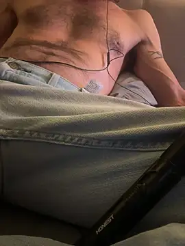 Snapshot of SmokeyKnight chatting on 04/14/26, 05:24 SmokeyKnight online show from 04/14/26, 05:24