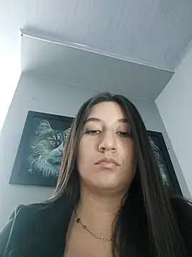 Snapshot of LunaBaby- chatting on 09/24/25, 11:13 LunaBaby- online show from 09/24/25, 11:13
