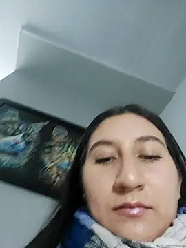 Snapshot of LunaBaby- chatting on 09/25/25, 11:03 LunaBaby- online show from 09/25/25, 11:03