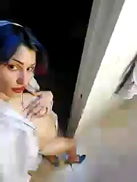 Snapshot of kendrafarq chatting on 09/17/25, 05:20 kendrafarq online show from 09/17/25, 05:20