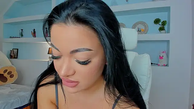 juicyjulie  online show from 10/10/25, 07:51