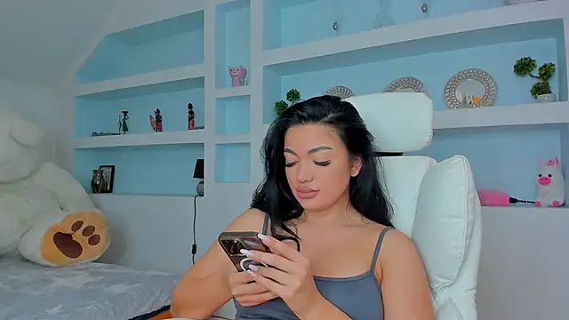 juicyjulie  online show from 10/15/25, 07:41