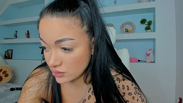 juicyjulie  online show from 10/24/25, 06:37