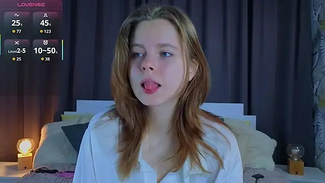 Snapshot of JulietteRain chatting on 11/02/25, 04:31 JulietteRain online show from 11/02/25, 04:31