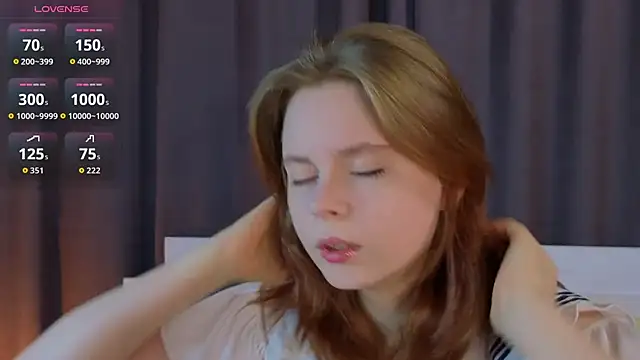 Snapshot of JulietteRain chatting on 11/15/25, 05:20 JulietteRain online show from 11/15/25, 05:20