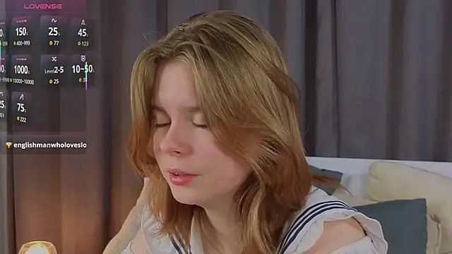 Snapshot of JulietteRain chatting on 11/24/25, 04:40 JulietteRain online show from 11/24/25, 04:40