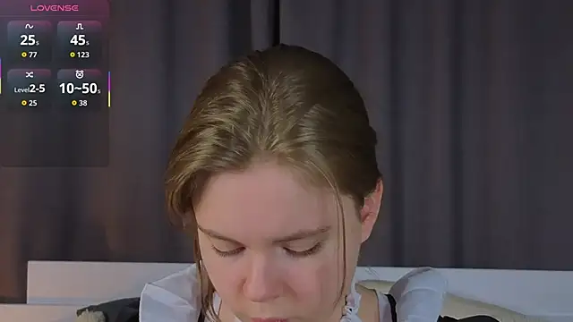 Snapshot of JulietteRain chatting on 11/30/25, 05:39 JulietteRain online show from 11/30/25, 05:39