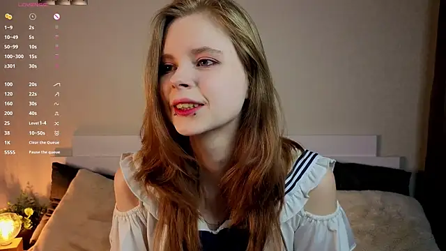 Snapshot of JulietteRain chatting on 04/14/26, 08:15 JulietteRain online show from 04/14/26, 08:15