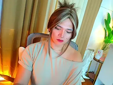 ScarletMoore online show from 05/31/26, 05:31