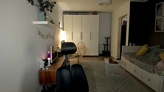 Bear Beer130 online show from 10/13/25, 04:29