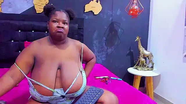 Maiam  Rossi online show from 11/23/25, 01:33