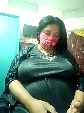 Snapshot of jenyfer709 chatting on 11/29/25, 09:34 jenyfer709 online show from 11/29/25, 09:34