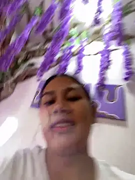 burbuja02 online show from 12/19/25, 02:24