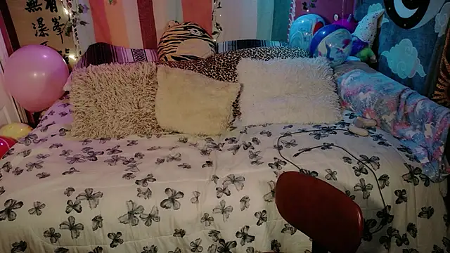 Snapshot of Maddy_cat_91 chatting on 04/12/26, 03:39 Maddy cat 91 online show from 04/12/26, 03:39