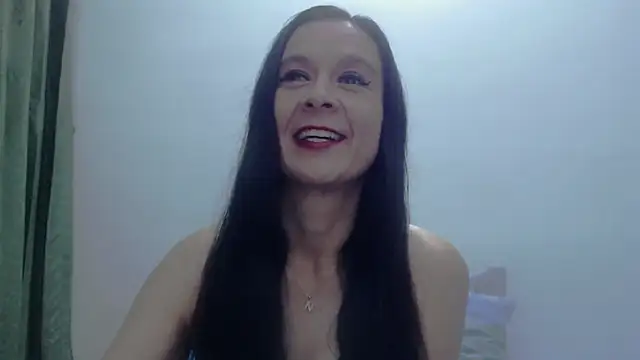 Snapshot of Aileendarkhot chatting on 10/02/25, 04:08 Aileendarkhot online show from 10/02/25, 04:08