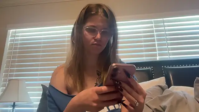 Riley ray69 online show from 11/04/25, 03:44