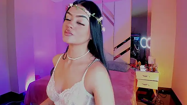 EmmaStonns online show from 11/20/25, 12:05