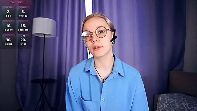 EdaKirkIin online show from 09/26/25, 06:17