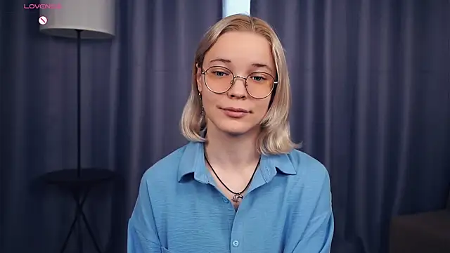 EdaKirkIin online show from 10/06/25, 06:33