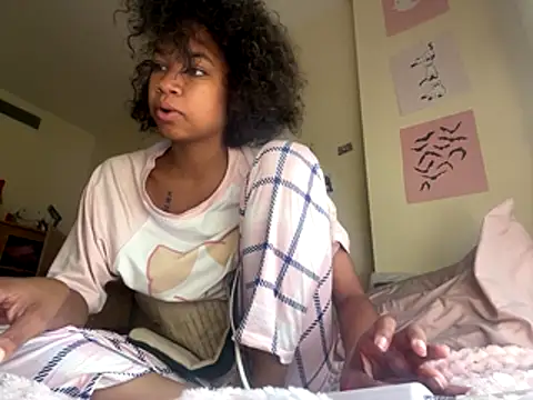 Snapshot of luvrgrllani chatting on 11/16/25, 08:14 luvrgrllani online show from 11/16/25, 08:14