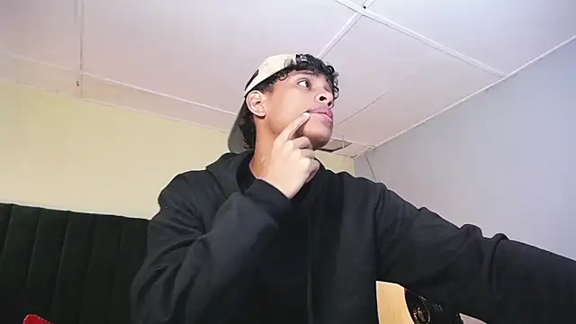 jhos padill online show from 09/17/25, 01:24