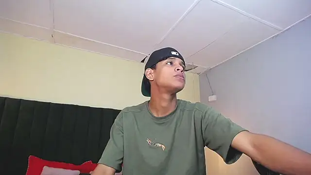 jhos padill online show from 09/26/25, 01:15