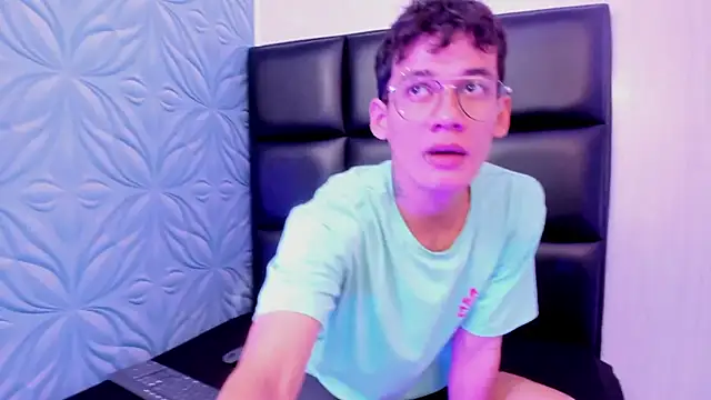 LittleMax23 online show from 09/09/25, 12:05