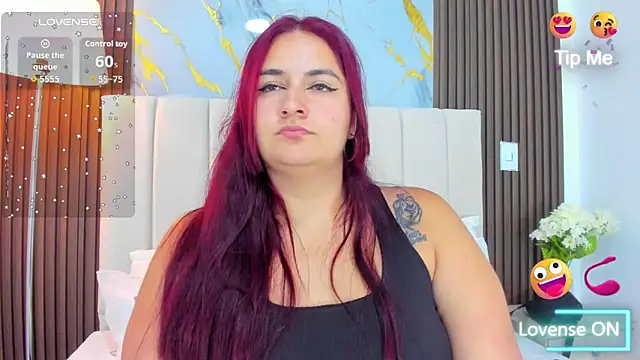 Snapshot of Victoria_Guzman chatting on 04/21/26, 05:06 Victoria Guzman online show from 04/21/26, 05:06