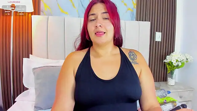 Snapshot of Victoria_Guzman chatting on 04/30/26, 04:24 Victoria Guzman online show from 04/30/26, 04:24