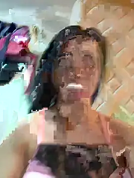 Snapshot of hotqueen02 chatting on 04/26/26, 07:39 hotqueen02 online show from 04/26/26, 07:39