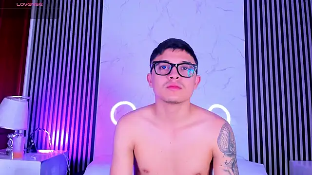 StephanAndSamantha online show from 10/15/25, 09:48