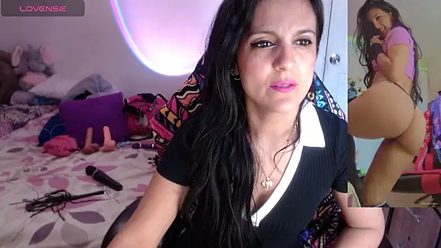 Snapshot of BasmaHernandez chatting on 04/23/26, 01:24 BasmaHernandez online show from 04/23/26, 01:24