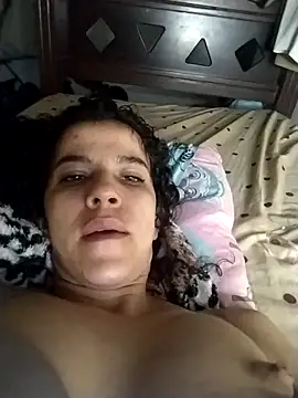 Snapshot of lucerocutte chatting on 11/27/25, 07:54 lucerocutte online show from 11/27/25, 07:54