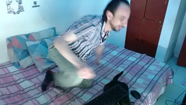 Snapshot of EvaHarryy chatting on 04/08/26, 11:05 EvaHarryy online show from 04/08/26, 11:05