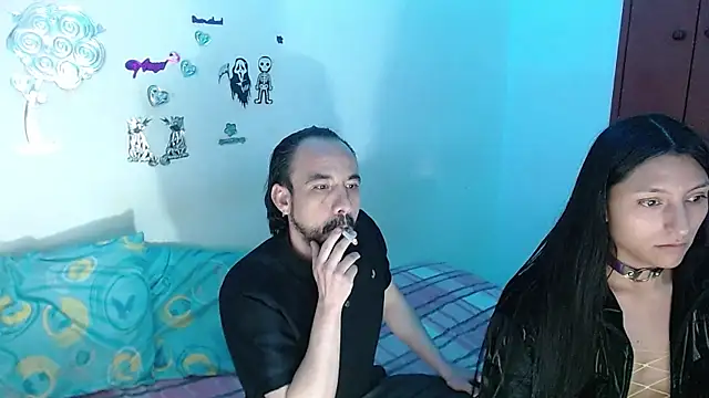 Snapshot of EvaHarryy chatting on 04/15/26, 10:21 EvaHarryy online show from 04/15/26, 10:21