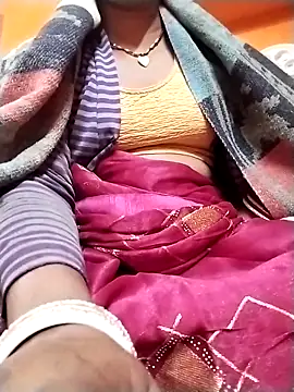 Snapshot of Gopika_Dudi chatting on 11/28/25, 02:53 Gopika Dudi online show from 11/28/25, 02:53