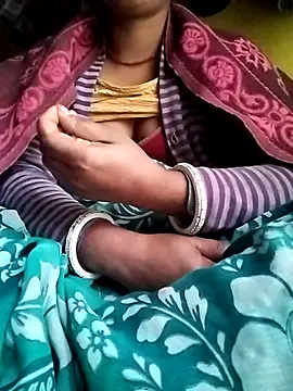 Snapshot of Gopika_Dudi chatting on 12/04/25, 01:48 Gopika Dudi online show from 12/04/25, 01:48